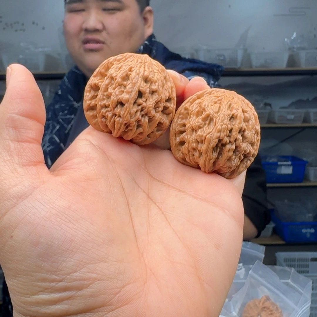 文玩核桃把件药核桃