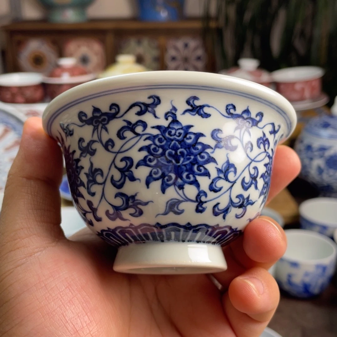 青花缠枝莲大压手杯