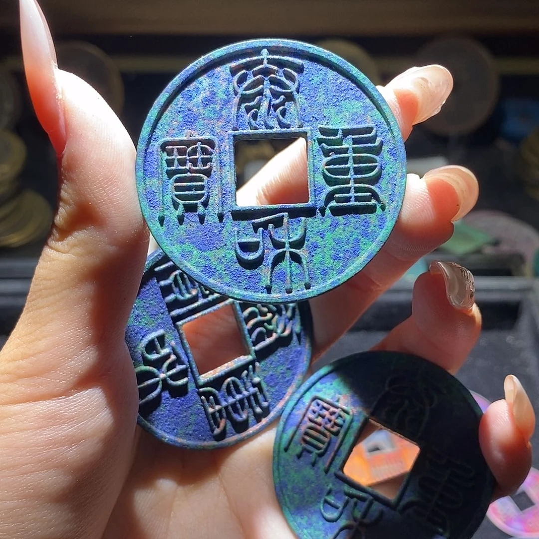 飞***越铜现代仿制工艺品