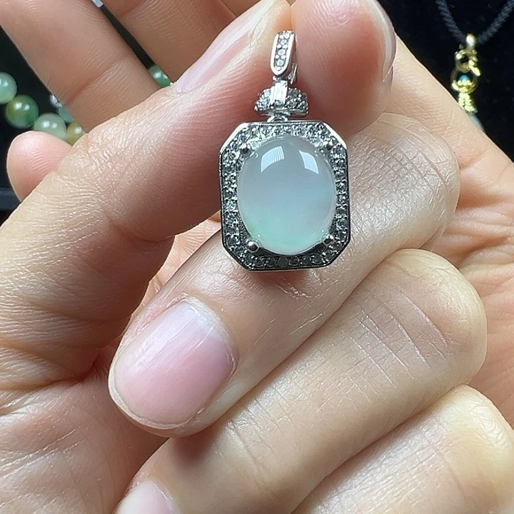 石英质玉银S925镀金镶嵌颈饰