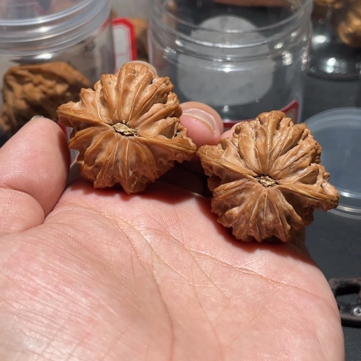 牡***孩文玩核桃吊坠40ss血磨