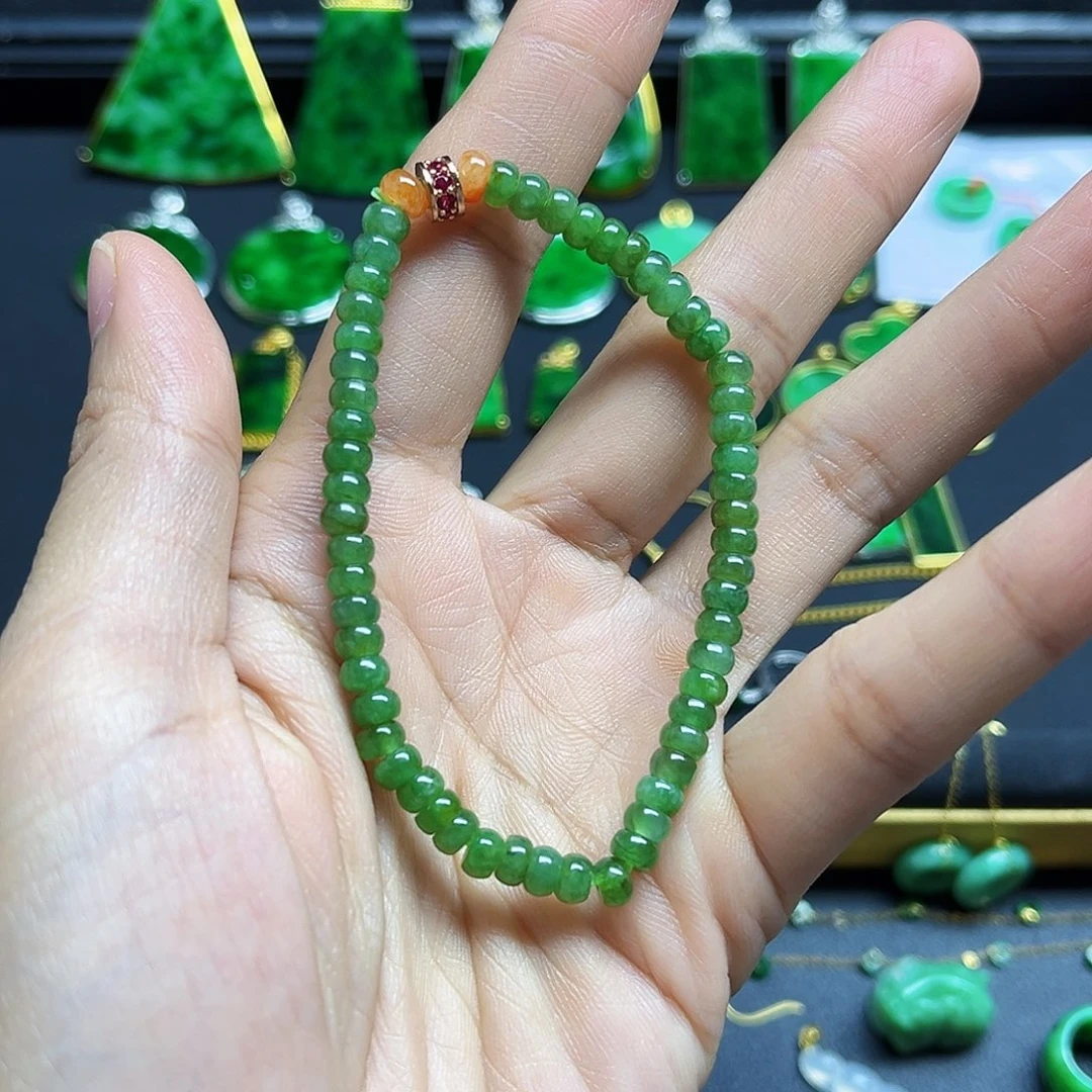 翡翠未镶嵌颈饰有纹裂