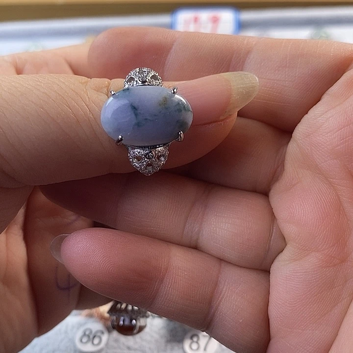 未镶嵌戒指翡翠＂****〃缅甸