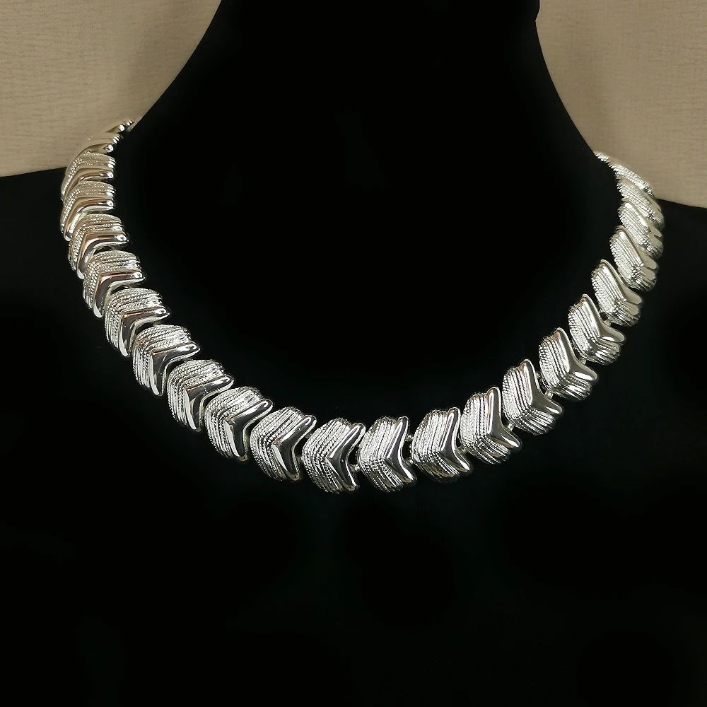 napier亮银宽边几何项链43+5cm[2501203-034]