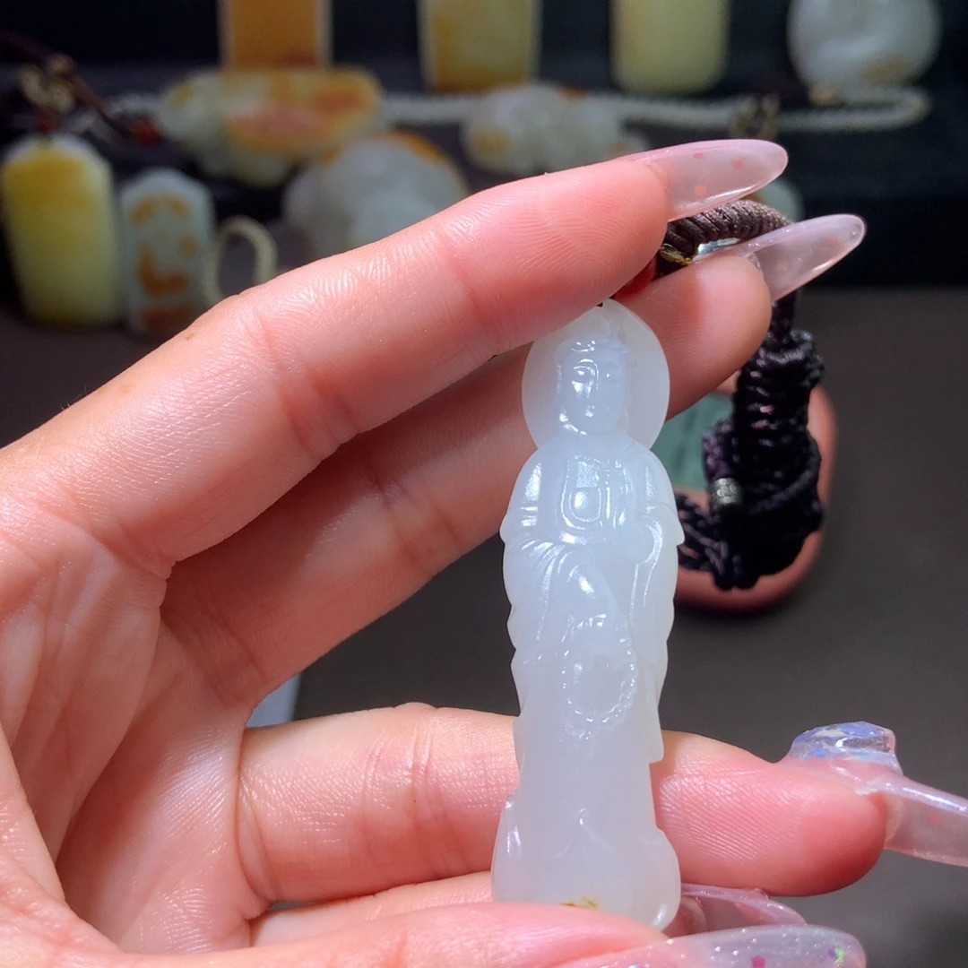 @***汤和田玉未镶嵌颈饰