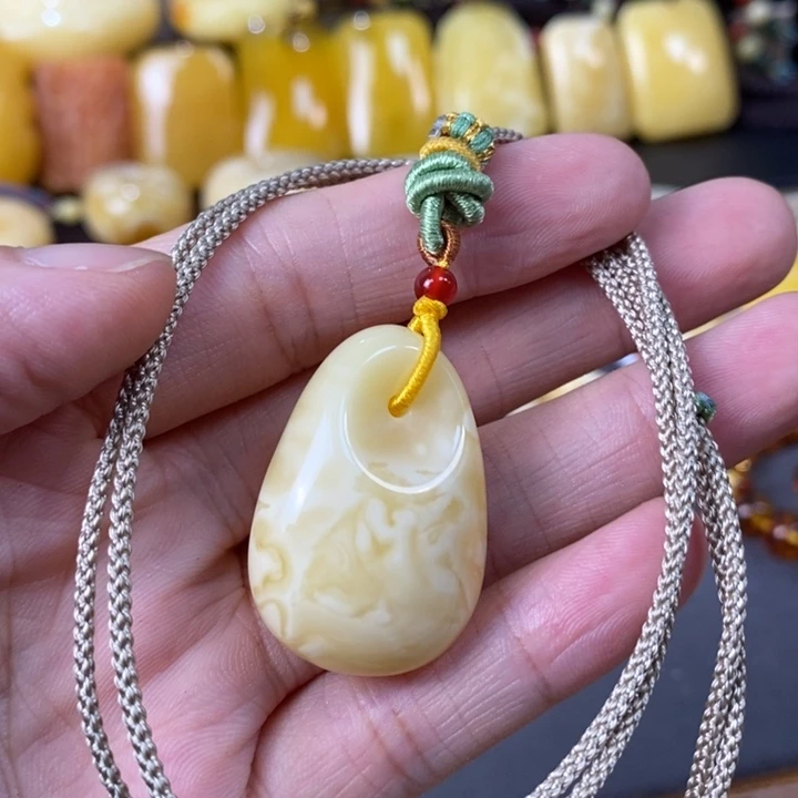 未镶嵌琥珀裸石水滴