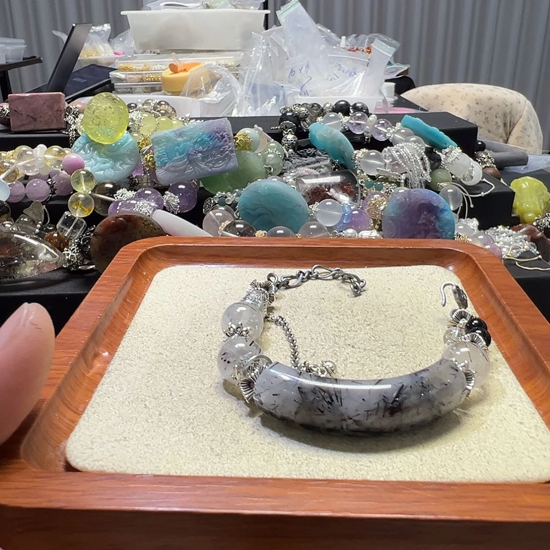 手链未镶嵌水晶水晶手链