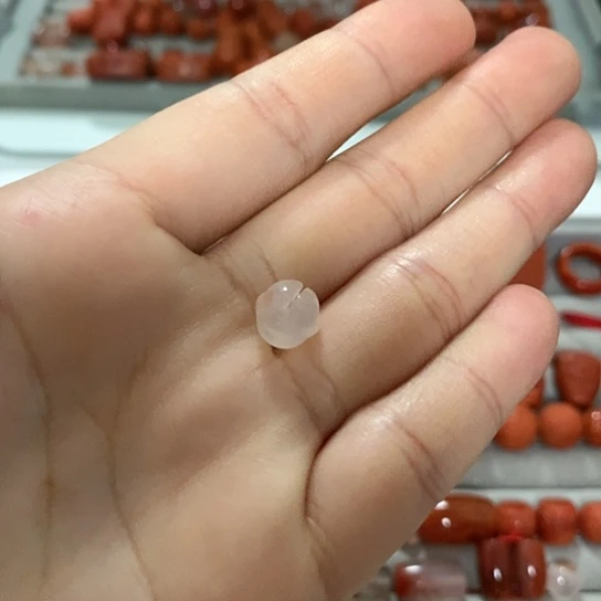【闪购商品】南红玛瑙配饰未镶嵌L*u