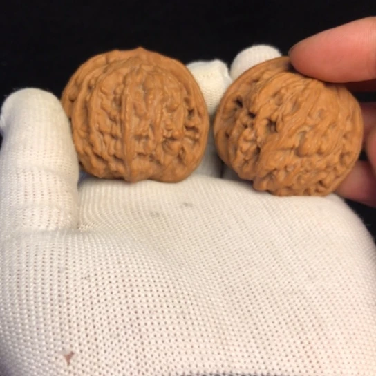 文玩核桃吊坠至尊虎