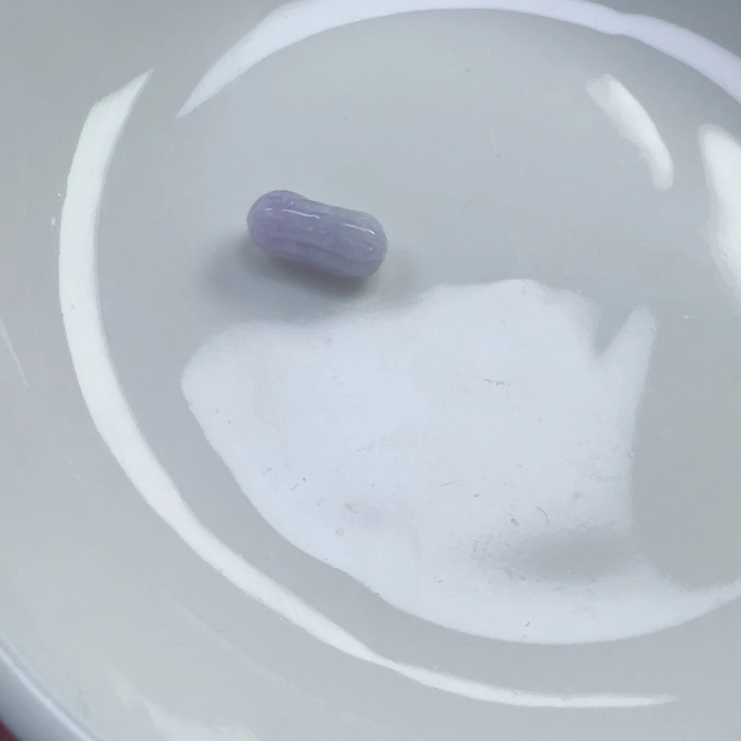 淡***翡翠散珠立体花生一个