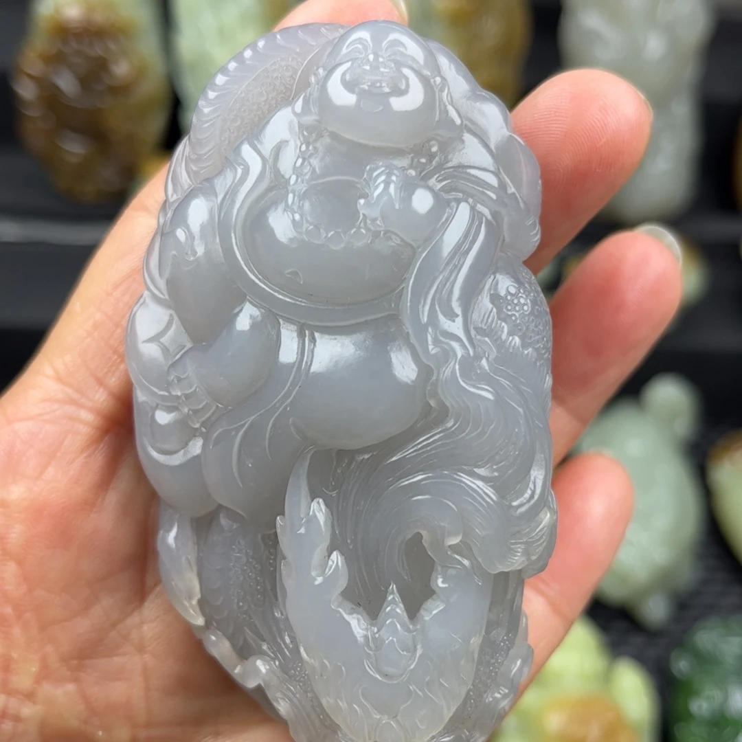 和田玉未镶嵌把件