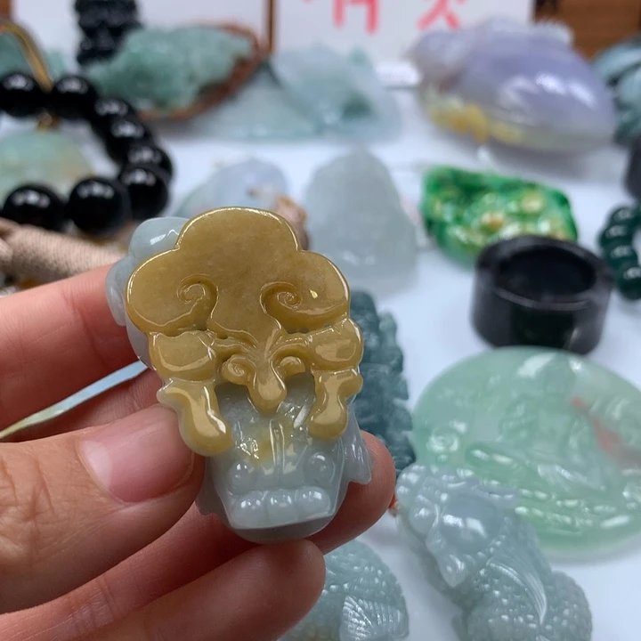 翡翠颈饰未镶嵌保真天然A货翡翠