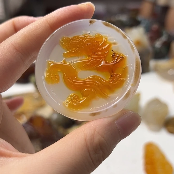 未镶嵌颈饰玛瑙/玉髓