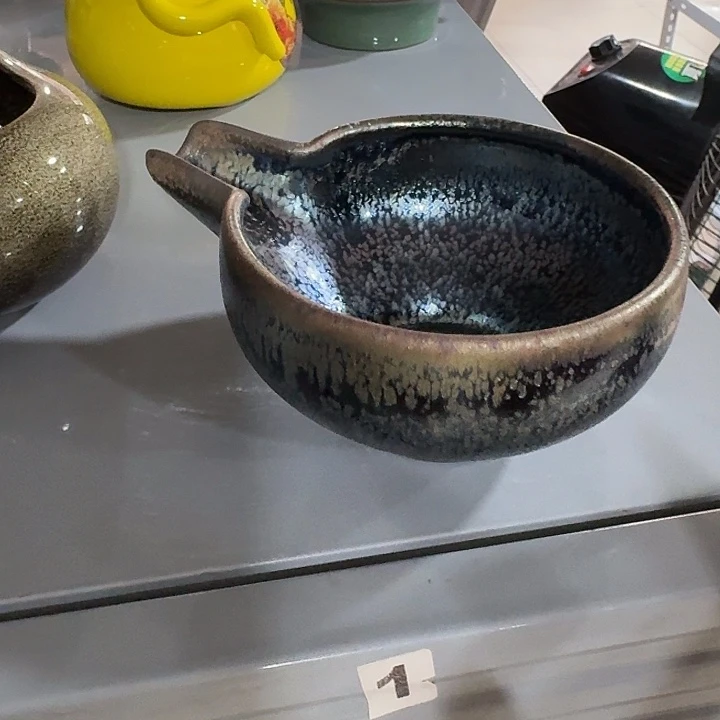 主人杯一个，瓷。。。