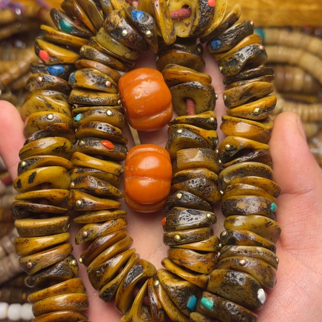 你***海大叶紫檀（黑酸枝木类）