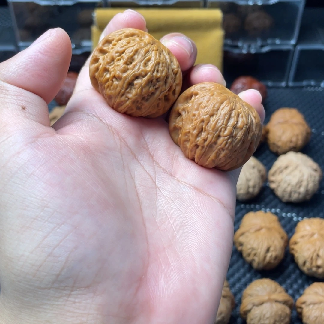 文玩核桃把件铁锤38打底微修满肉