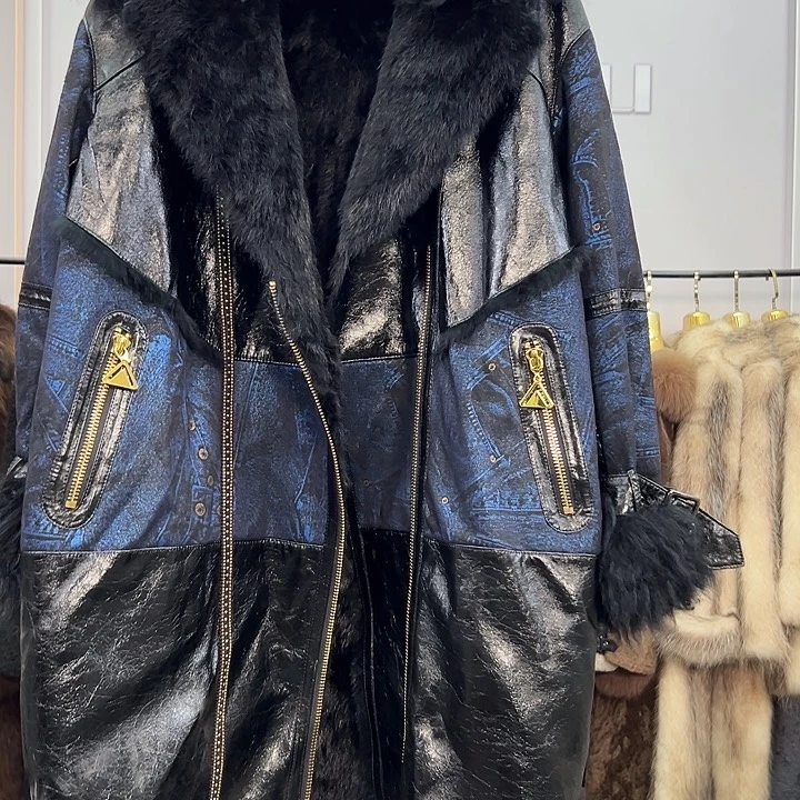 周***界恒玖新款女装外套898