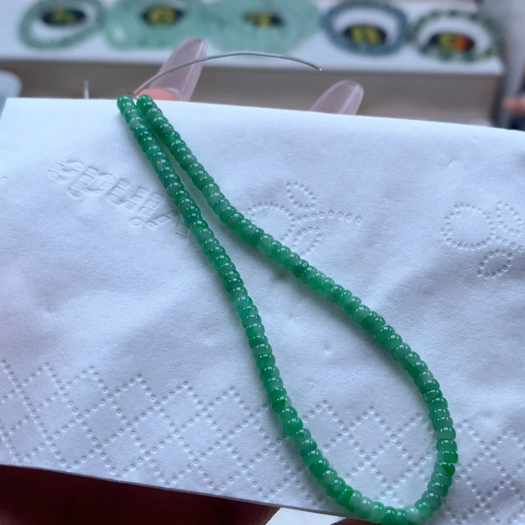 翡翠未镶嵌手串绿小米