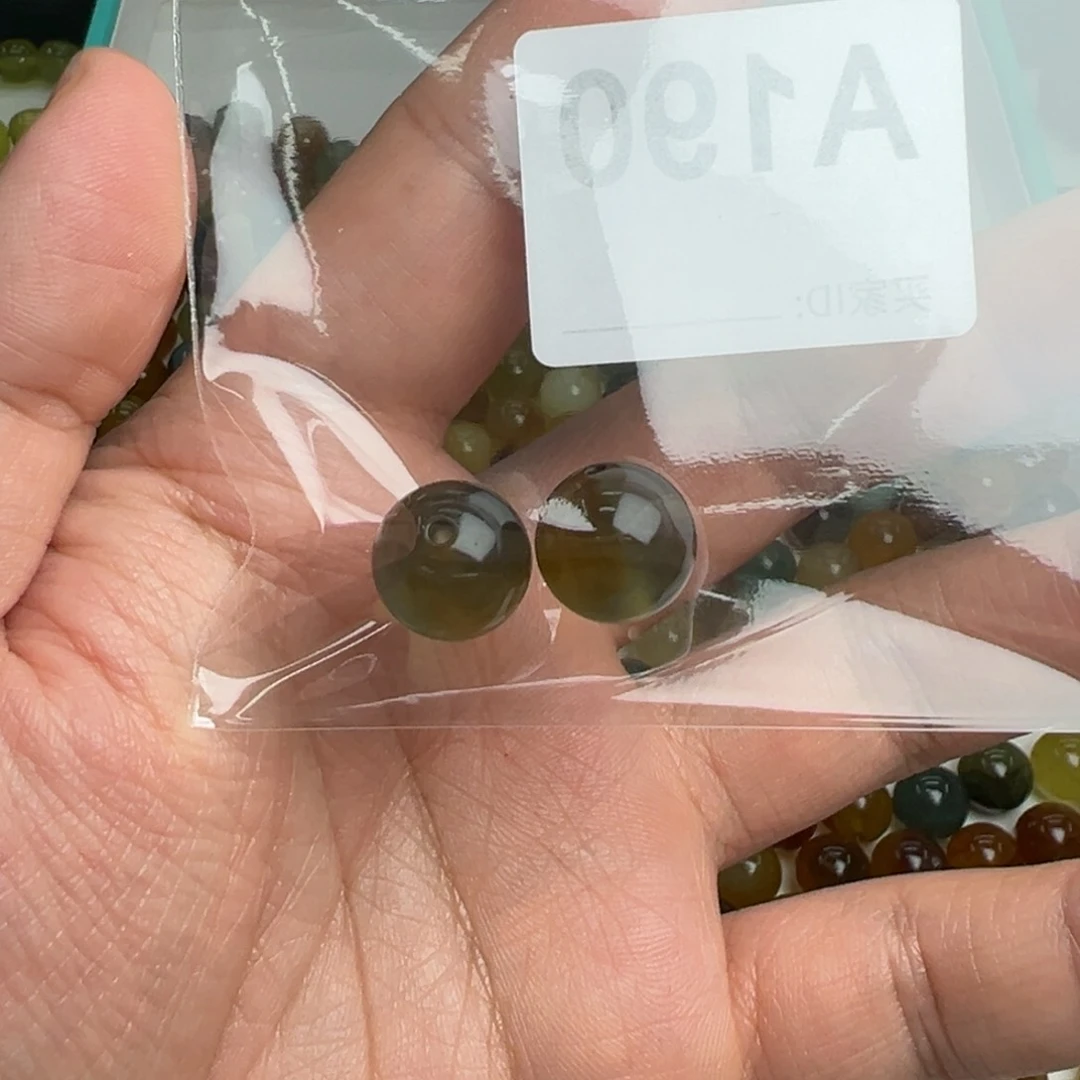 未镶嵌蛇纹石玉一哇*塞