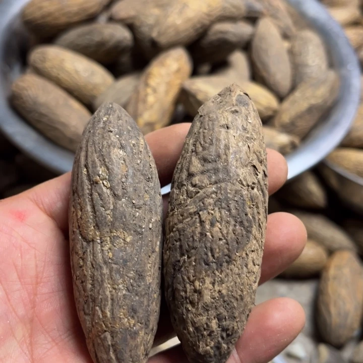 千眼菩提吊坠千眼菩提三十五号。