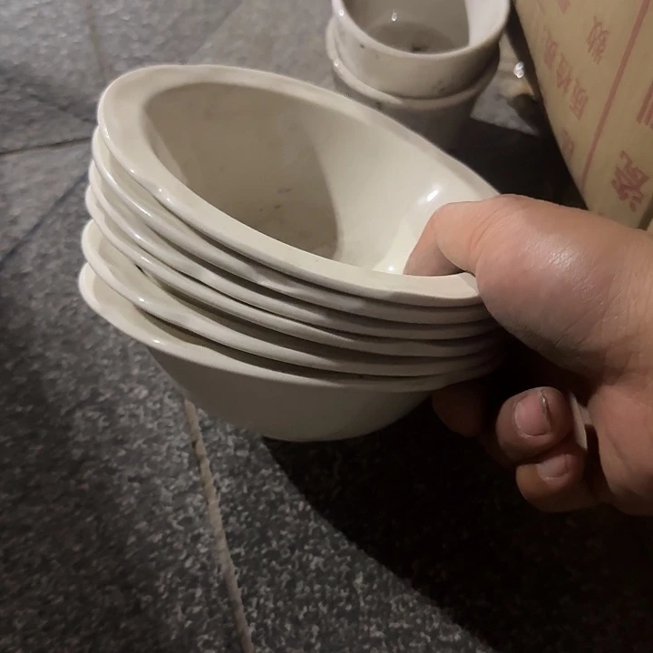 瓷片陶瓷盘子碗啥都有口径15高度4.5