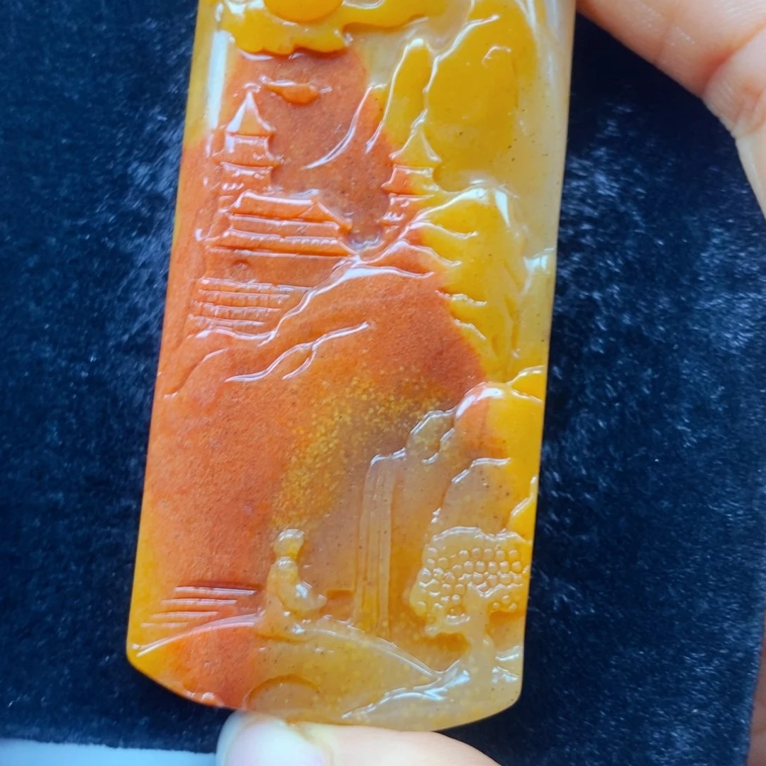 未镶嵌石英质玉（黄龙玉）吊坠(不含链)