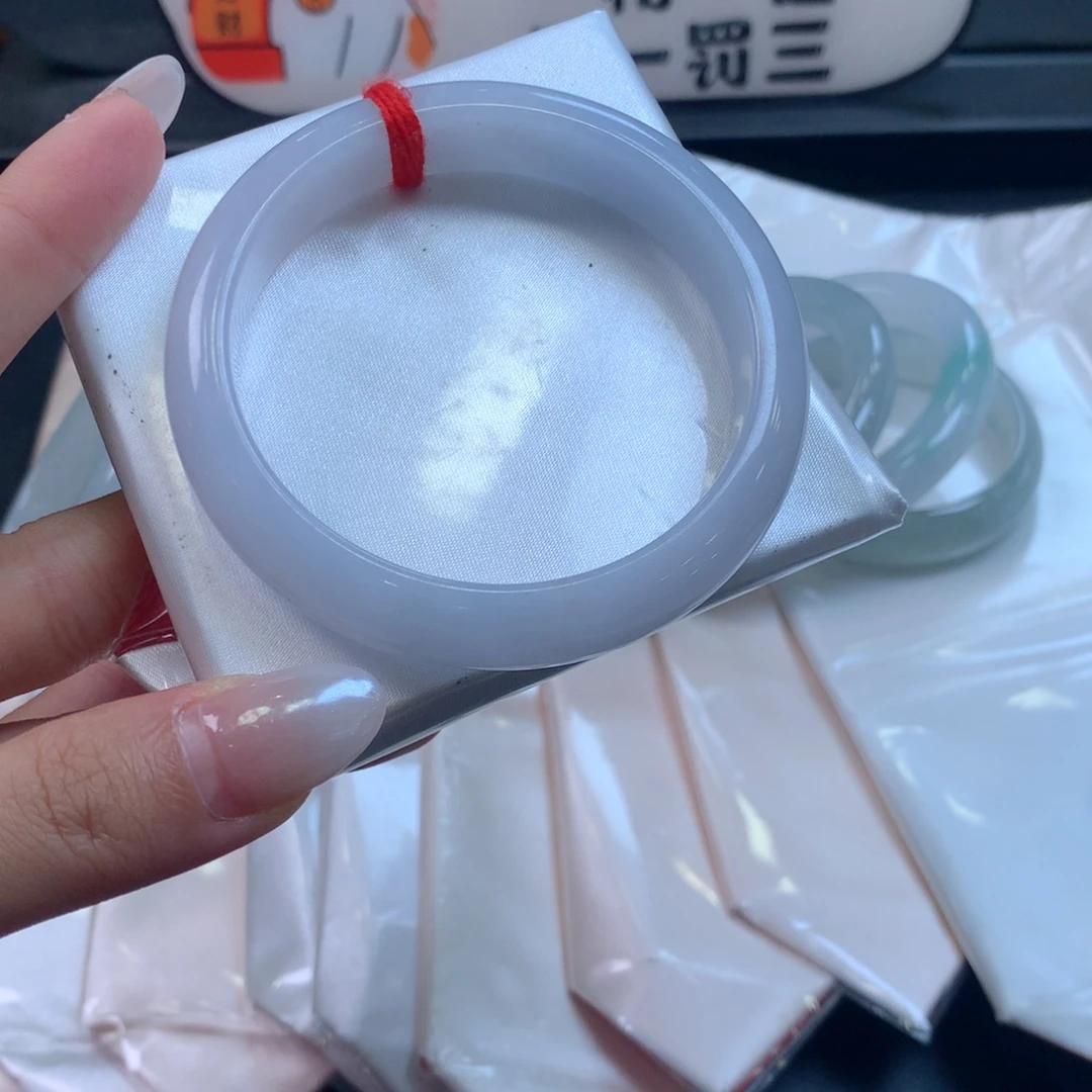 翡翠未镶嵌手镯57圈口