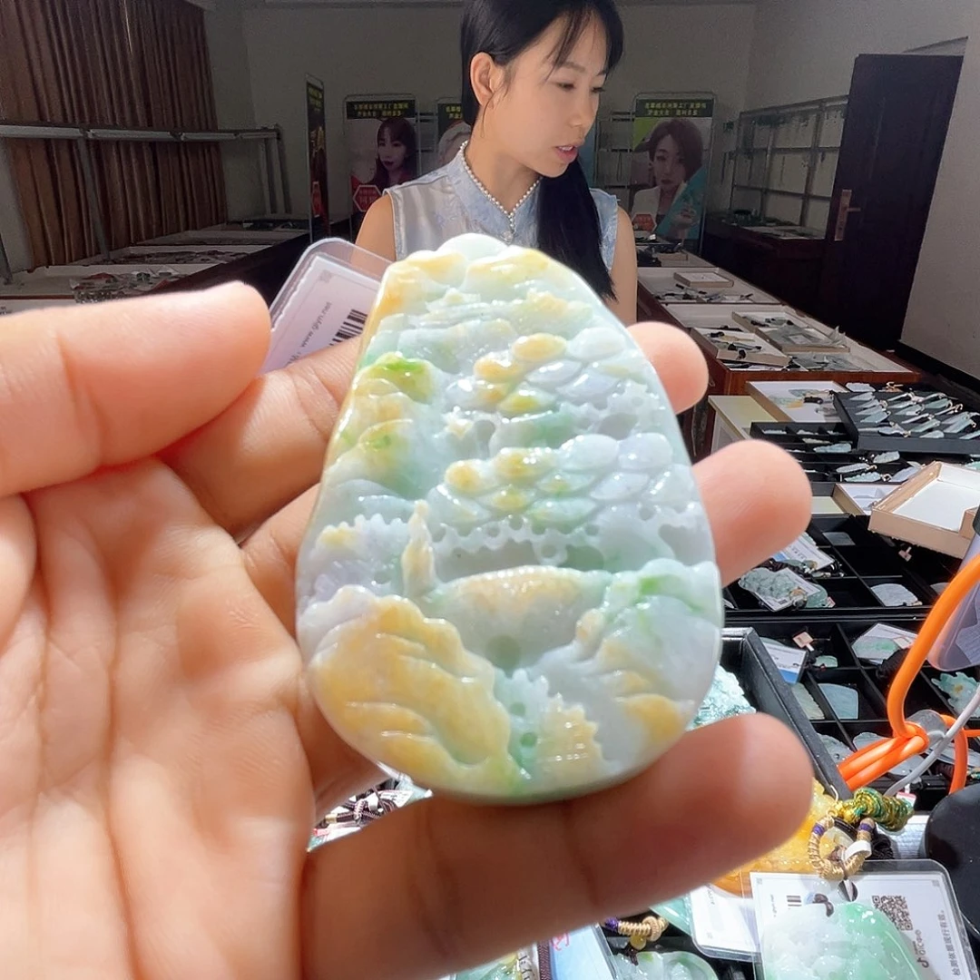 颈饰未镶嵌翡翠一