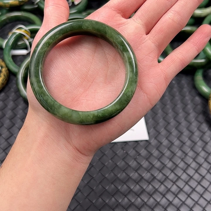 和田玉（碧玉）未镶嵌手镯54
