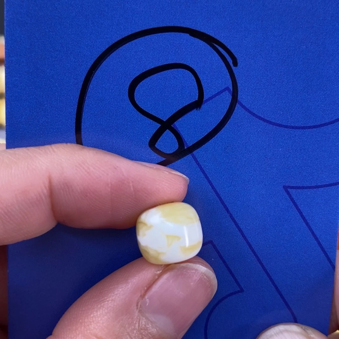 蜜蜡裸石未镶嵌小*蜜蜡10.5