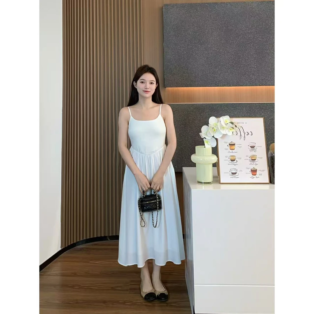 小羽酱小个子定制法式气质温柔度假风白色吊带裙显瘦带胸垫连衣裙