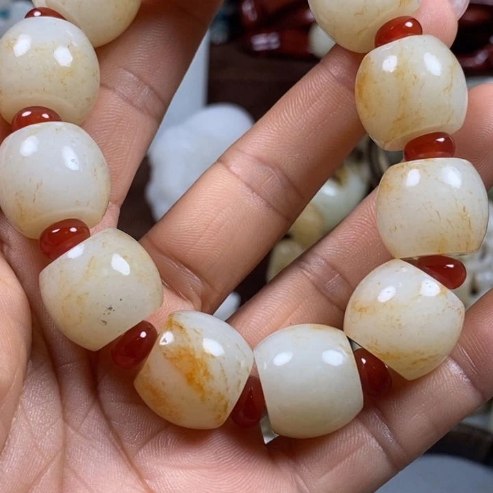 *****和田玉未镶嵌颈饰