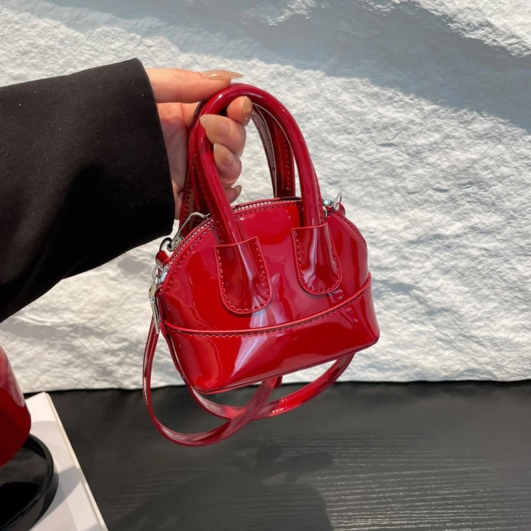 超迷你贝壳斜挎包包红色包包