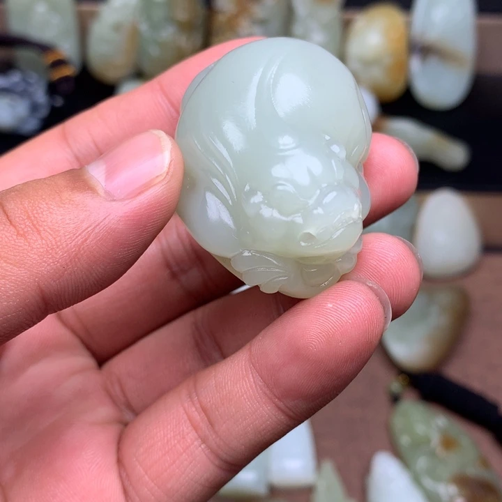 和田玉（糖玉）未镶嵌颈饰