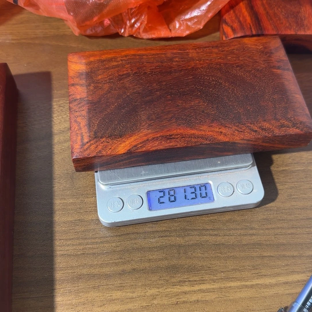 凛***然木印度小叶紫檀手把件