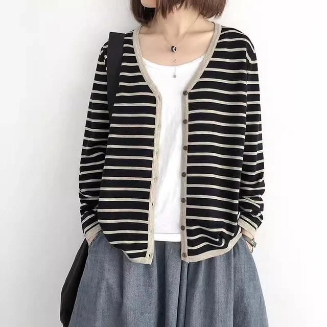 长袖V领针织开衫外套女春秋时尚休闲宽松显瘦外搭慵懒风条纹毛衣