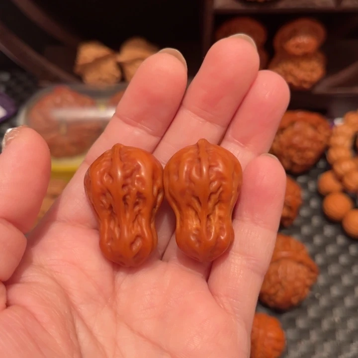 文玩核桃把件大**成花生