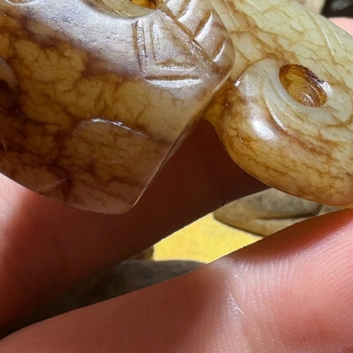 y***f和田玉（糖玉）未镶嵌挂件