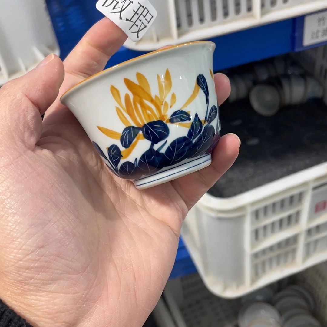 釉下手绘茶具微瑕