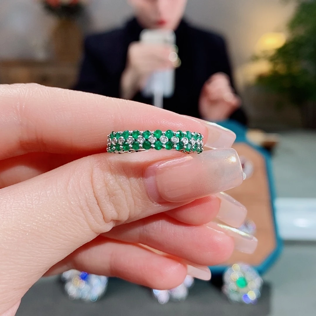 祖母绿戒指18K金镶嵌1.501ct沃顿