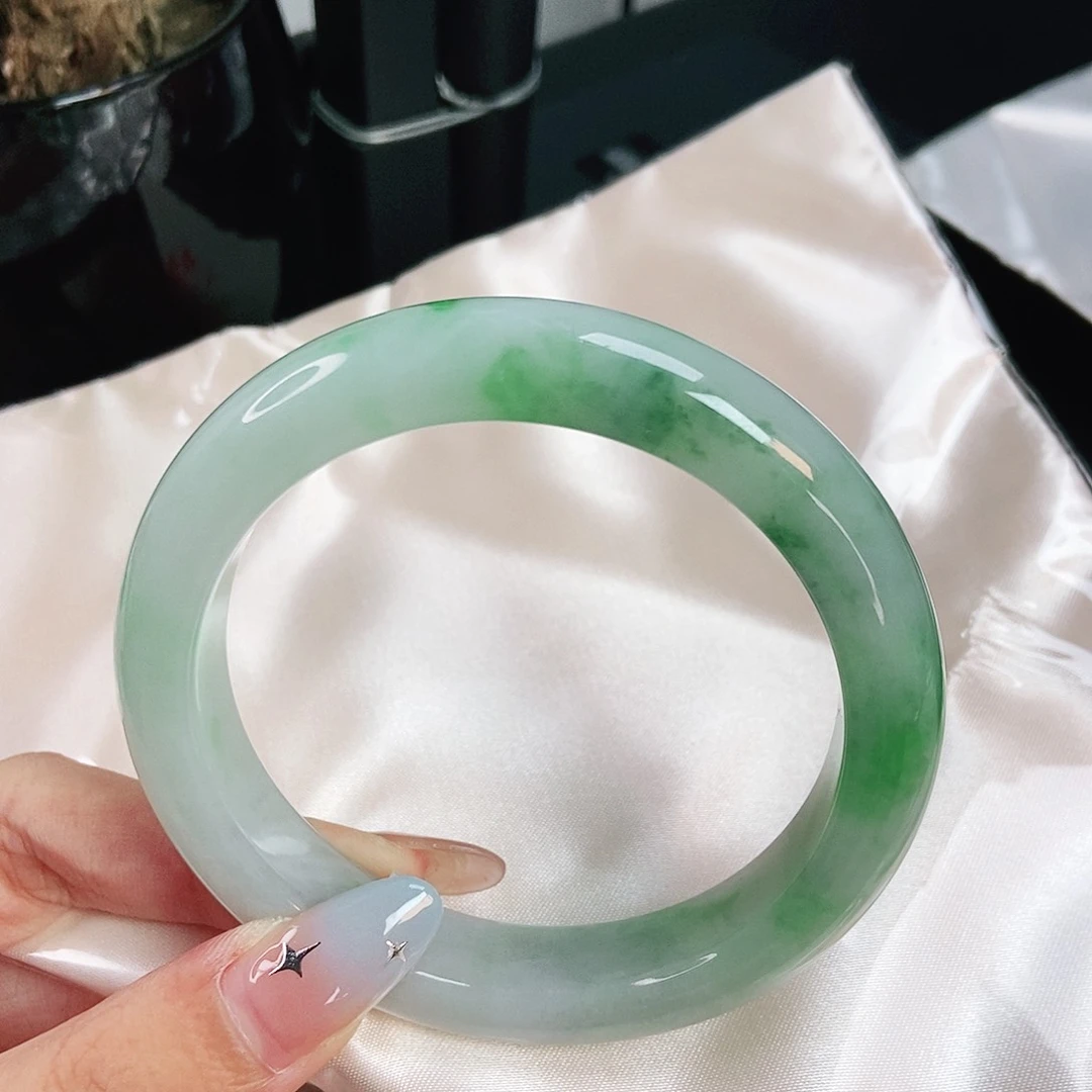 未镶嵌手镯翡翠正圈60+