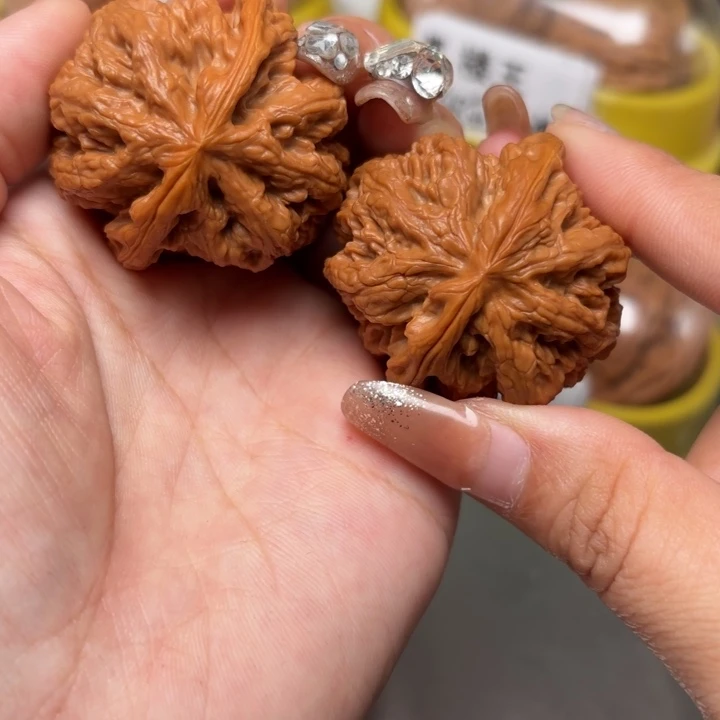 文玩核桃吊坠42-31349-02