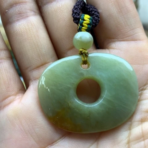 【闪购商品】未镶嵌岫岩河磨玉（透闪石质玉）挂件