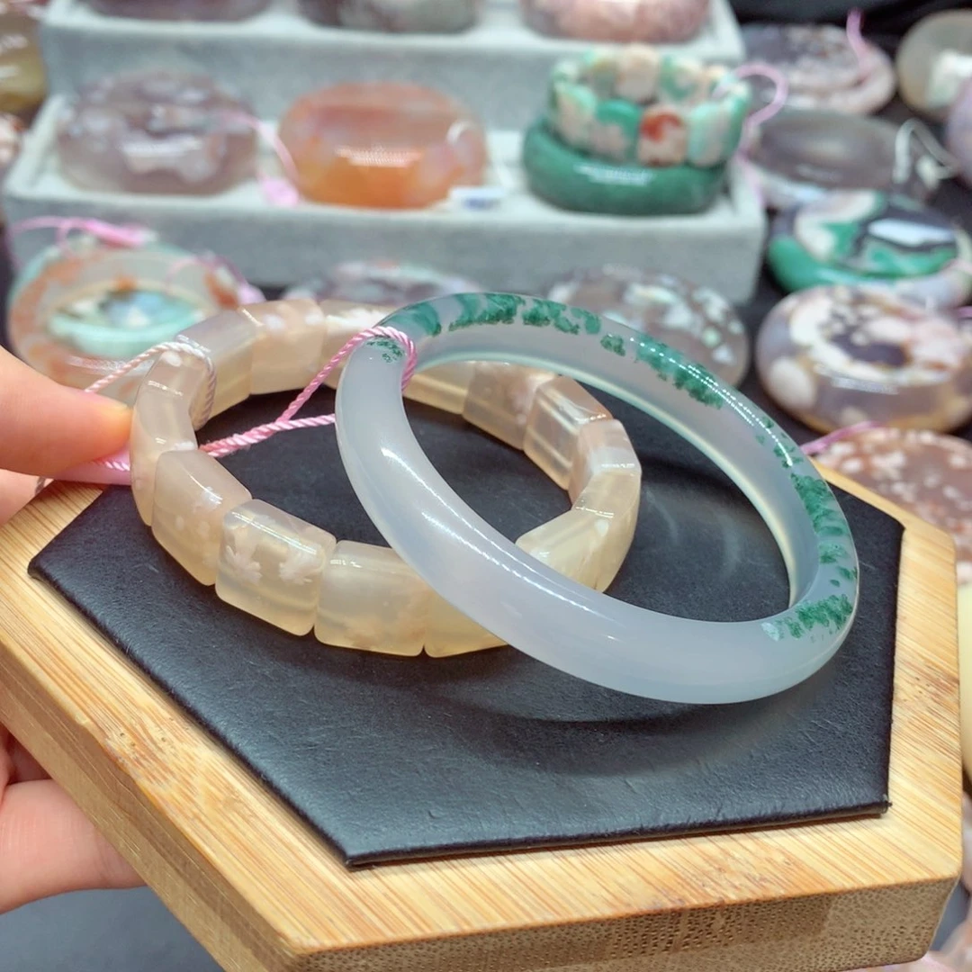 手镯玛瑙/玉髓未镶嵌小****^2