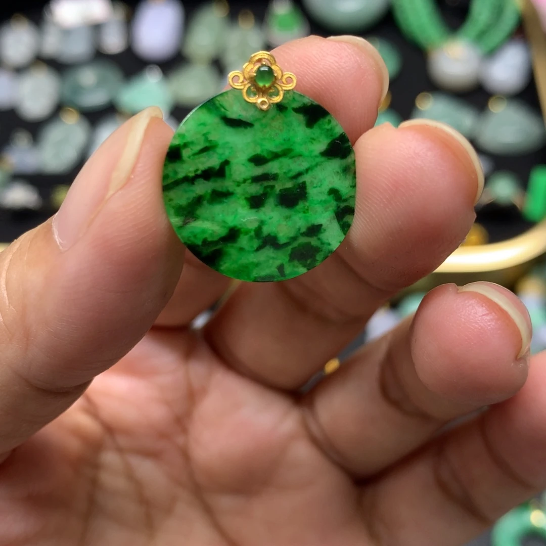 吊坠(不含链)未镶嵌翡翠有纹裂