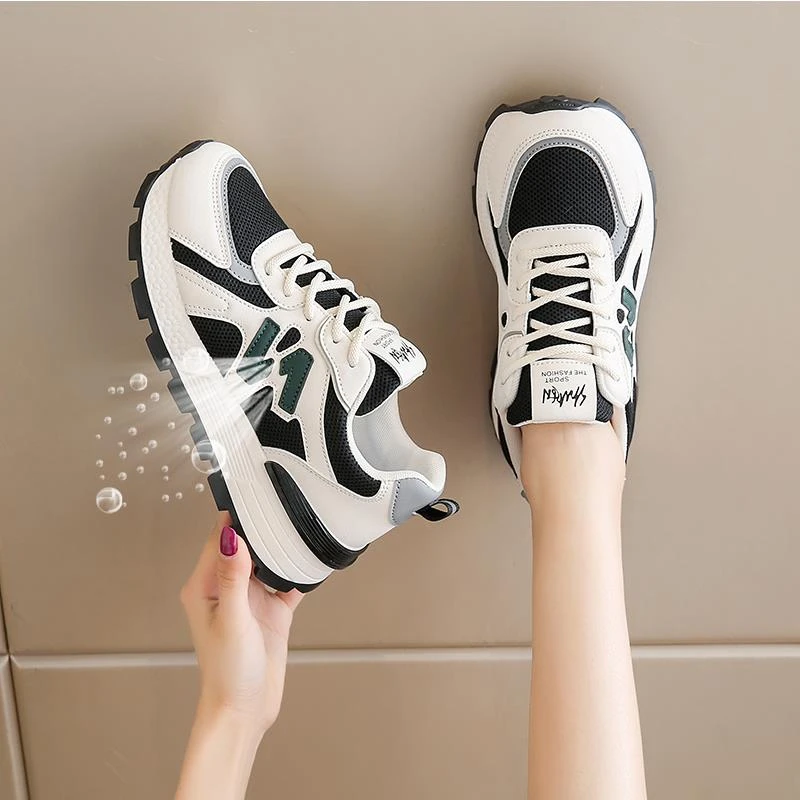 踩屎感网面透气运动鞋女2025新款夏季轻便软底跑步鞋显脚小老爹鞋