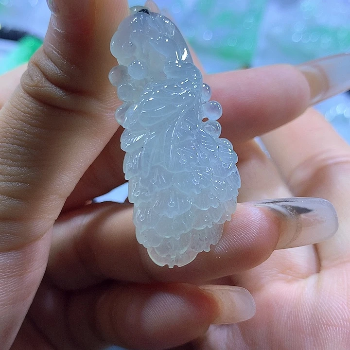 颈饰未镶嵌翡翠天然翡翠A货吊坠
