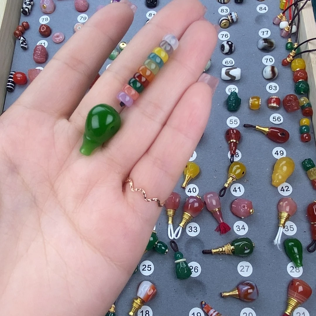 安***念玛瑙/玉髓饰品未镶嵌