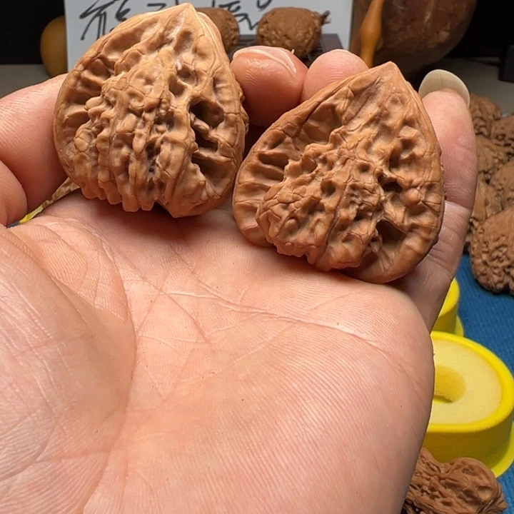 文玩核桃吊坠官帽佛肚