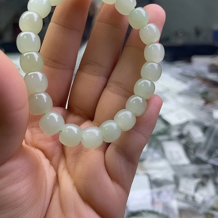 和田玉未镶嵌手串